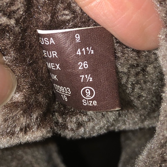 Rugged Outback |  Brown Lined Winter Boots: US 9 - Picture 8 of 16